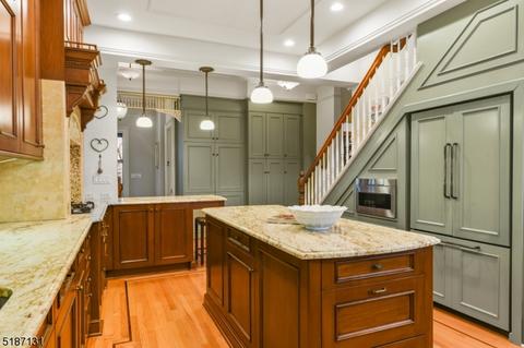 272 Springfield Ave, Summit, NJ 07901 photo 17