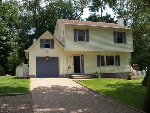 12 Ridge Rd, Hopatcong, NJ 07843