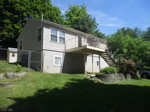 70 Arrowhead Dr, Wantage, NJ 07461