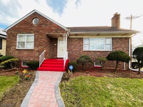 44 Sandford Pl, Newark, NJ 07106