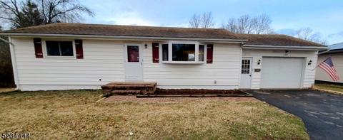 138 Francis St, Alpha, NJ 08865