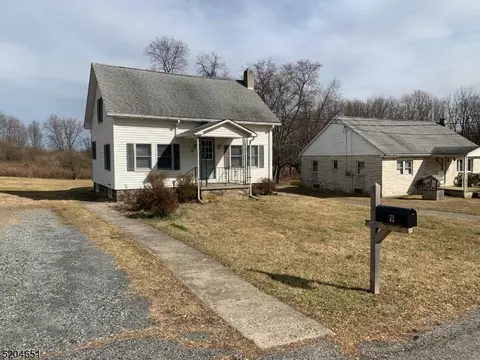9 Henry, Oxford, NJ 07863