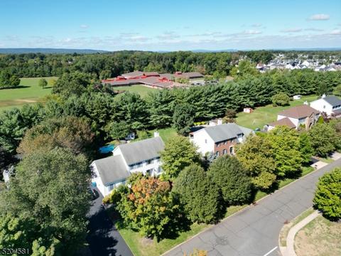 16 Stout Dr, Hillsborough, NJ 08844