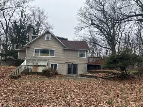 44 Hillcrest Blvd, Warren, NJ 07059