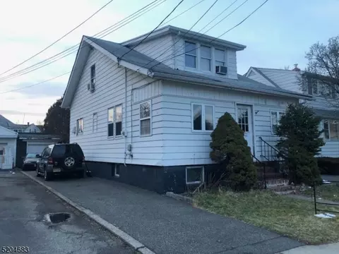 18 Newby Ave, Woodland Park, NJ 07424