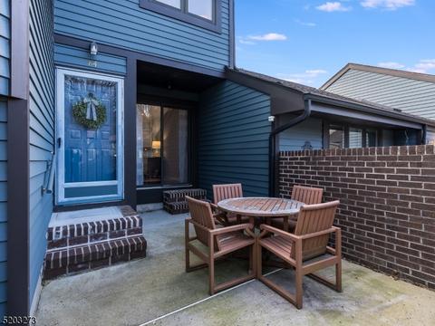 84 Aspen Dr, Bernards, NJ 07920 photo 2