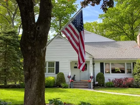 106 South Ln, Boonton, NJ 07005