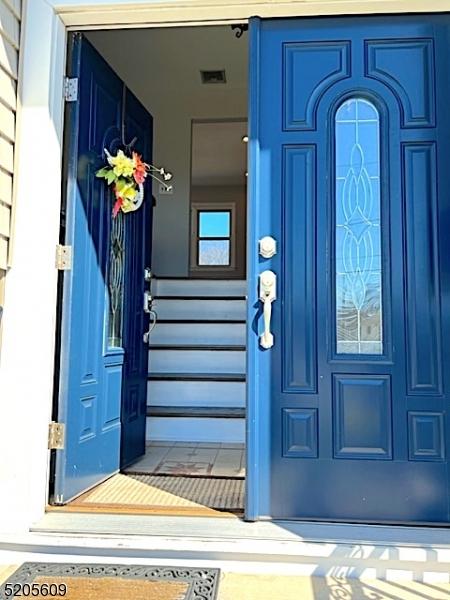 44 Saint John St, Little Ferry, NJ 07643