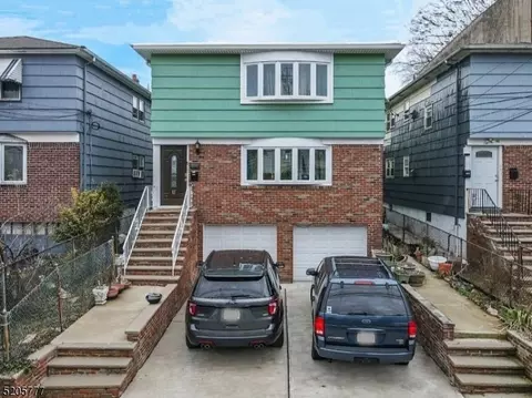 32 Chester Ave, Irvington, NJ 07111