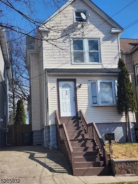315 Sheridan Ave, Roselle, NJ 07203