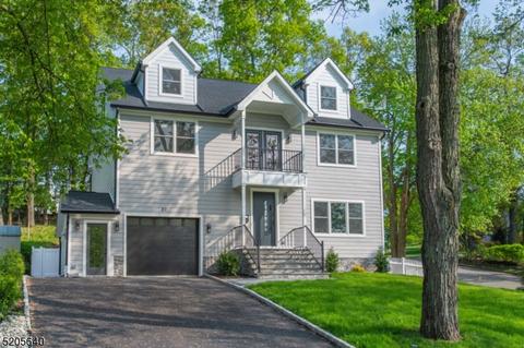 20 Melrose Dr, Livingston, NJ 07039