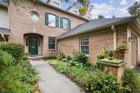 46 Pippins Way, Morristown, NJ 07960