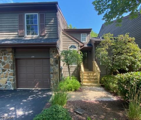 15 Andover Cir # d, Princeton, NJ 08540