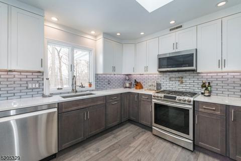 23 Mountain Rd, Wayne, NJ 07470 photo 4