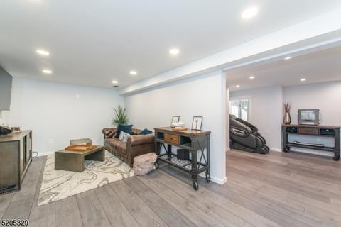23 Mountain Rd, Wayne, NJ 07470 photo 23