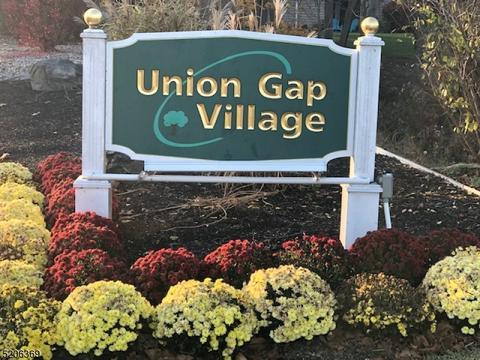 6 South Ct, Clinton, NJ 08809