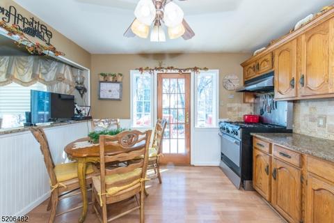 130 Andover Dr, Wayne, NJ 07470 photo 12