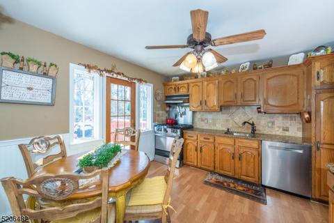 130 Andover Dr, Wayne, NJ 07470 photo 13