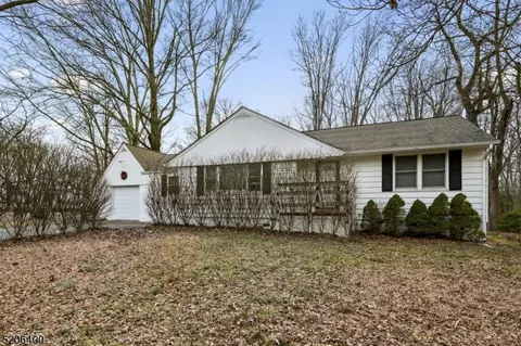 62 Laurel Ave, Franklin Twp., NJ 08528