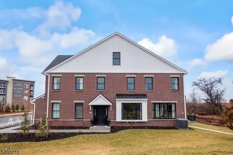 40 Riverwalk, Plainsboro, NJ 08536