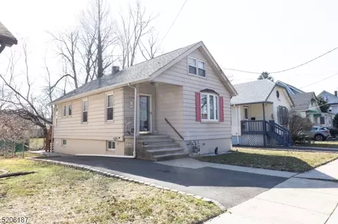 2095 Allen St, Rahway, NJ 07065