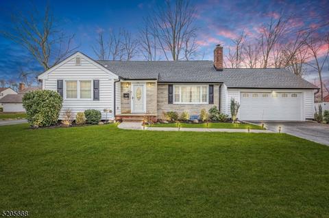 39 Keith Jeffries Ave, Cranford, NJ 07016