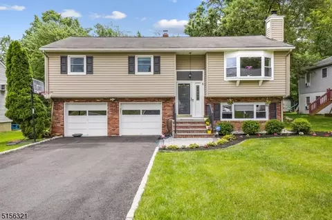 19 Dogwood Dr, Denville, NJ 07834