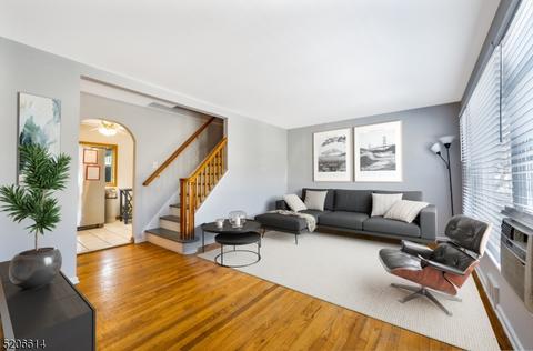 592 Orchard St, Rahway, NJ 07065