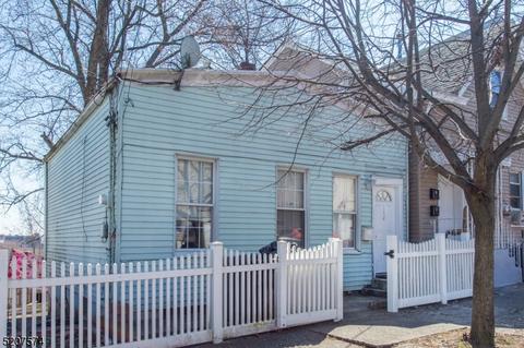 132 N 4th St #1, Paterson, NJ 07522