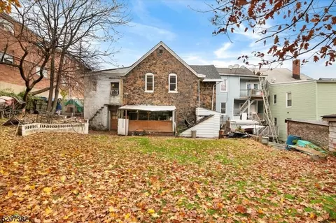 107 Haledon Ave #2, Paterson, NJ 07522
