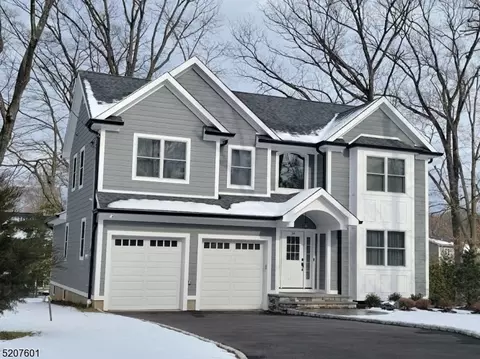 25 Harvest Ln, Livingston Twp, NJ 07039