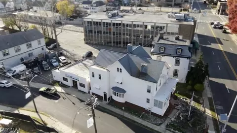 33 Essex St 1-4, Hackensack, NJ 07601