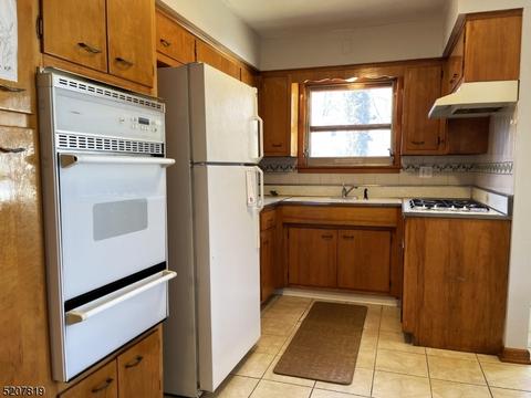 21 Linden Rd, Wayne, NJ 07470 photo 9