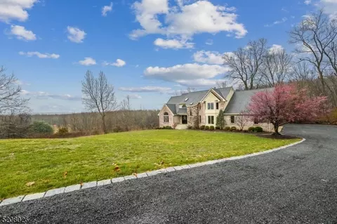 55 Hillside Ter, Montgomery, NJ 08558 photo 4