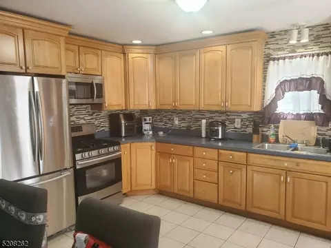 74 Jeffrie Ave, South River, NJ 08882