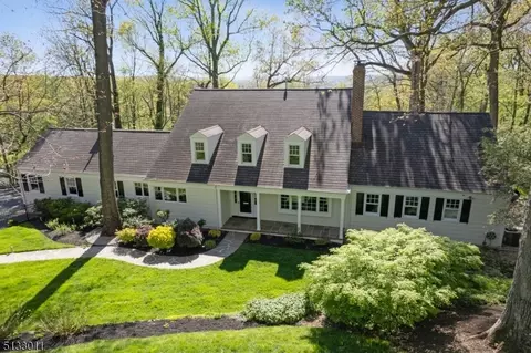 18 Canterbury Ln, Summit, NJ 07901