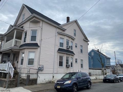 25 Barnert Pl, Paterson, NJ 07522