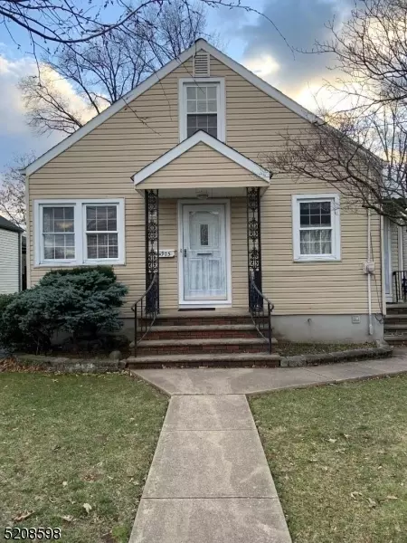 905 Seymour Ave, Linden, NJ 07036