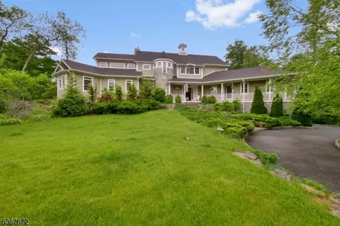 7 Cub Lake Rd, Byram Twp, NJ 07821