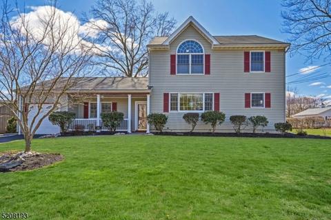 131 Seymour Ter, Piscataway, NJ 08854
