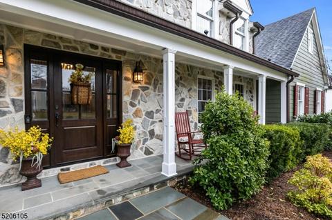 110 Woods End Dr, Basking Ridge, NJ 07920