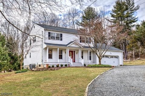 88 Mountain Ave, Mendham Boro, NJ 07945
