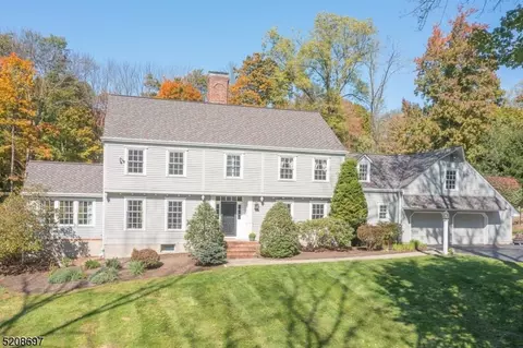 3 Garrison Ln, Mendham Boro, NJ 07945