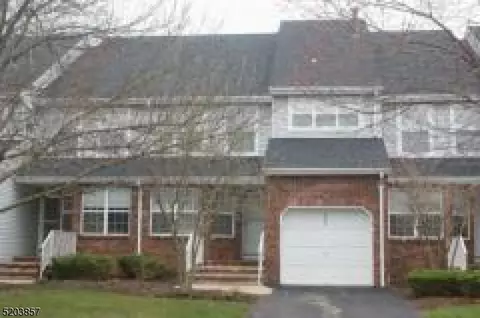 2203 Scarlett Dr, Hackettstown, NJ 07840