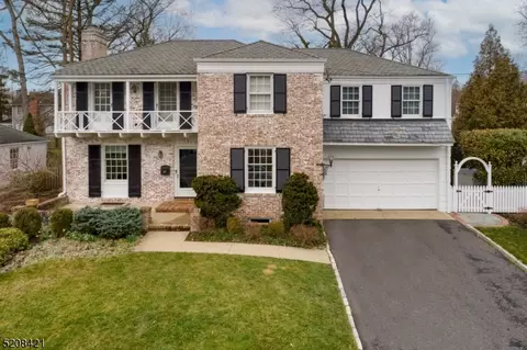 319 Lupine Way, Millburn Twp., NJ 07078