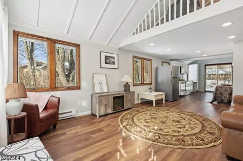 210 Waconia Rd, Vernon Twp, NJ 07422