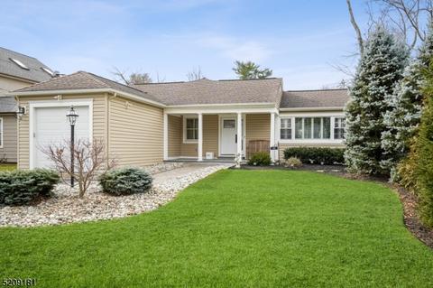 10 Warwick Cir, Springfield, NJ 07081 photo 2