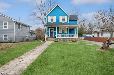 28 Washington Ave, Sloatsburg, NY 10974