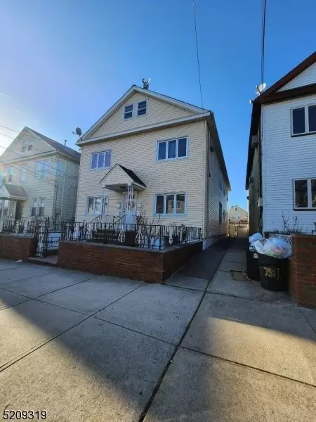 753 Ogden St, Elizabeth, NJ 07202