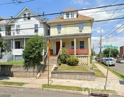 205 Paul Robeson Blvd #2, New Brunswick, NJ 08901